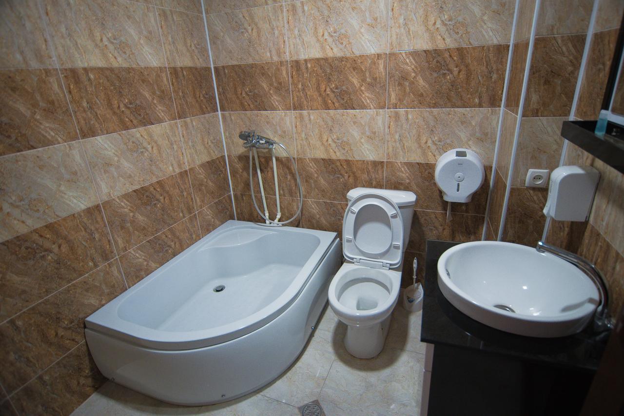 Hotel Tsiskari Telavi Kültér fotó